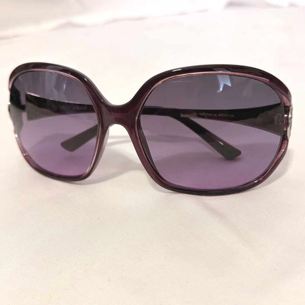 Guess Y2k Purple Oversized sunglasses with silver G Logo and Zebra Print design - Picture 5 of 8